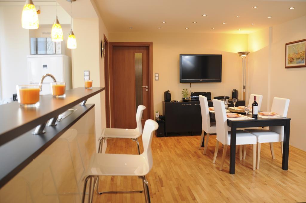 Derelli Elegance Apartment София Номер фото